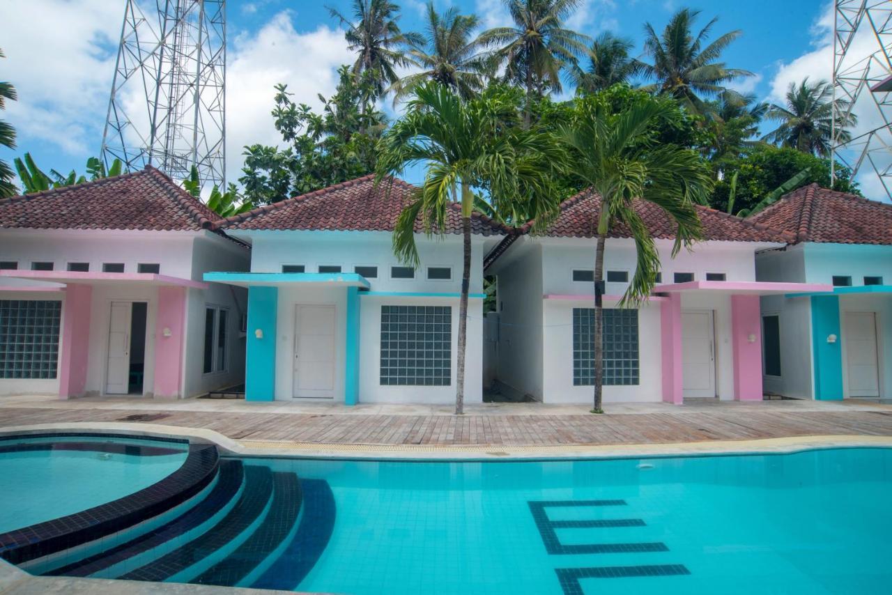 Mad Monkey Kuta Lombok Hostel Ngoại thất bức ảnh