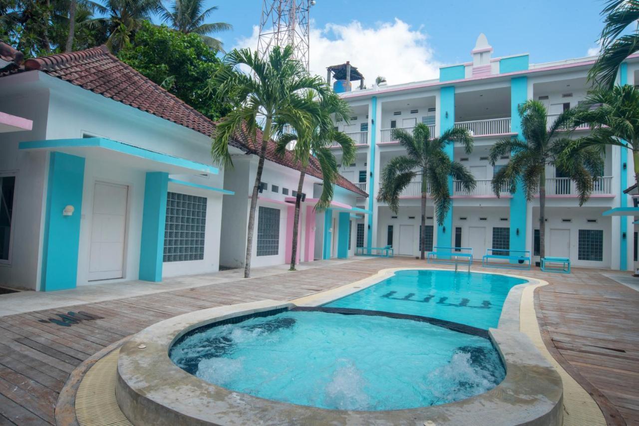 Mad Monkey Kuta Lombok Hostel Ngoại thất bức ảnh
