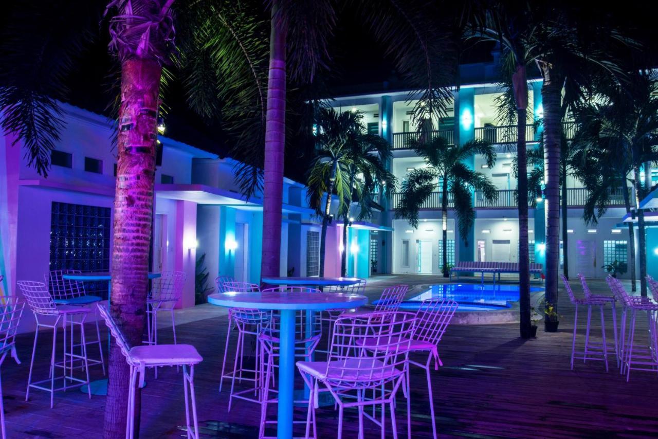 Mad Monkey Kuta Lombok Hostel Ngoại thất bức ảnh