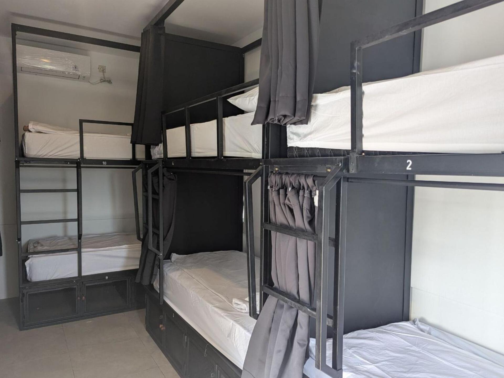 Mad Monkey Kuta Lombok Hostel Ngoại thất bức ảnh